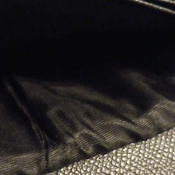 BVLGARI Vintage Rare Black Wallet with Snap Closure (EUC) - Picture 9 of 12